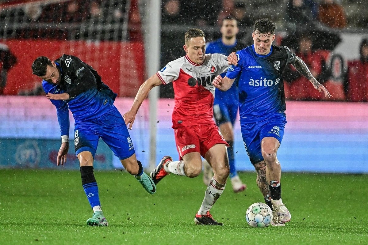 Nhận định soi kèo Heracles vs Utrecht lúc 02h00 ngày 5/2/2025